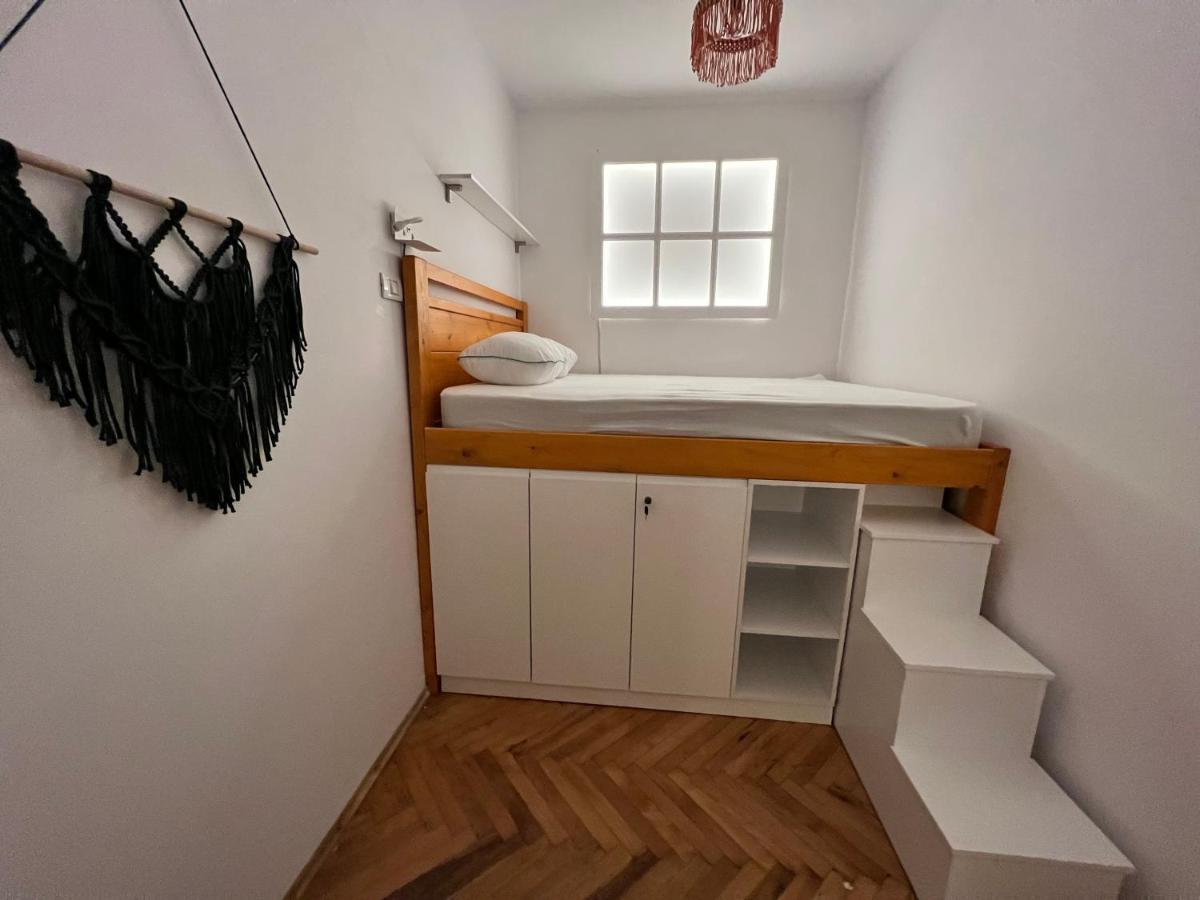 Trip'N'Hostel Chill Zone Τίρανα Εξωτερικό φωτογραφία