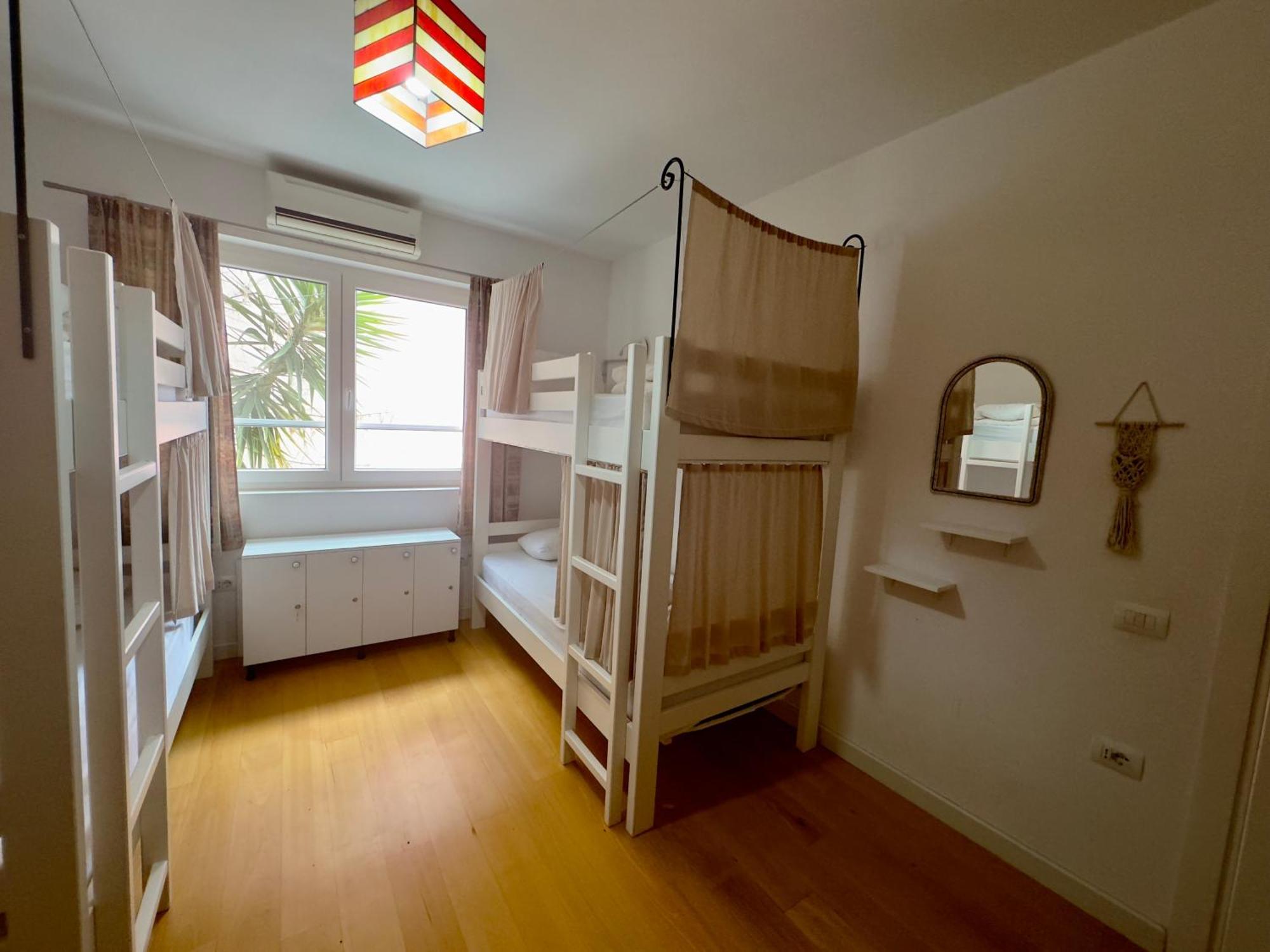 Trip'N'Hostel Chill Zone Τίρανα Εξωτερικό φωτογραφία