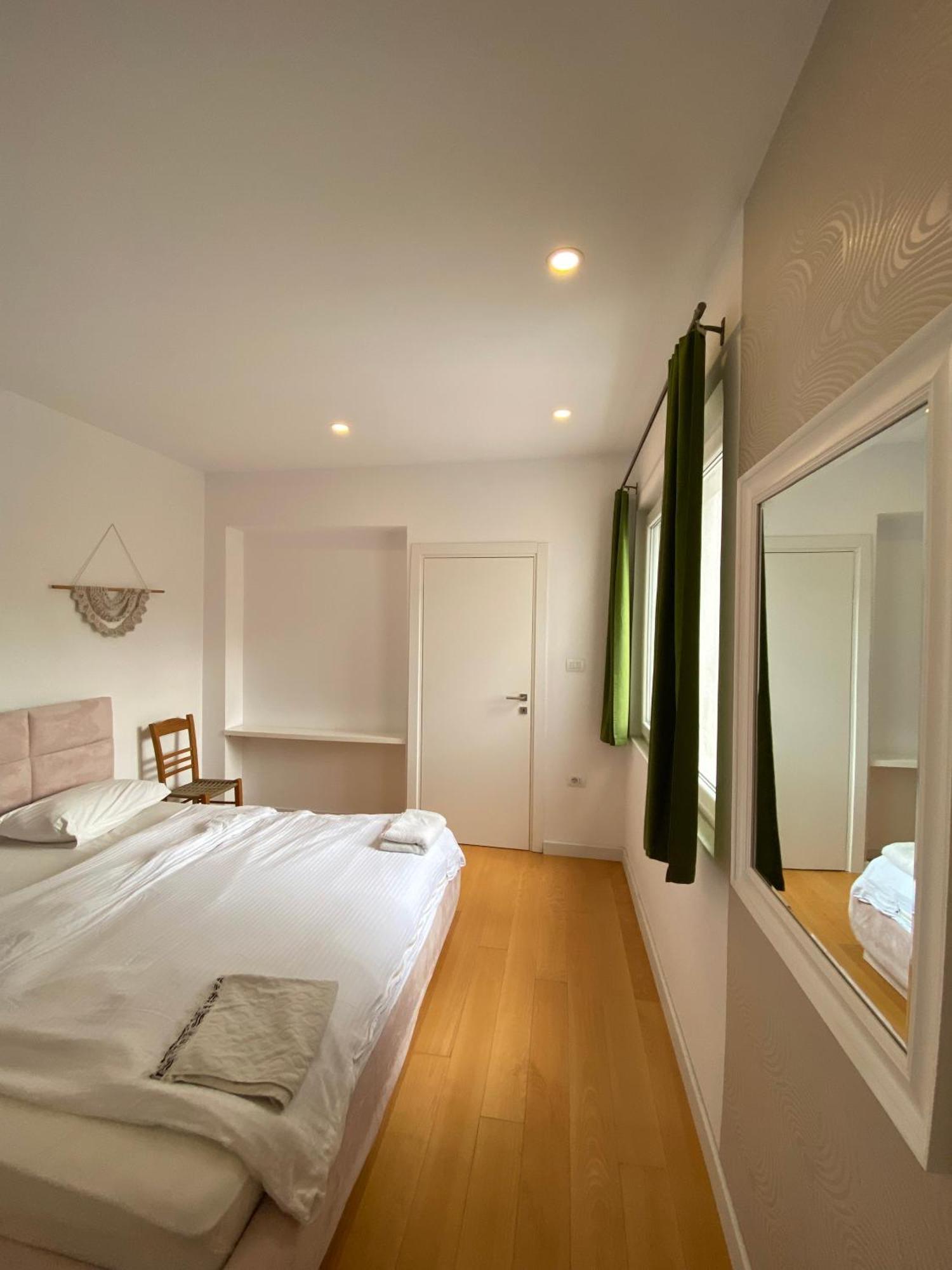Trip'N'Hostel Chill Zone Τίρανα Εξωτερικό φωτογραφία