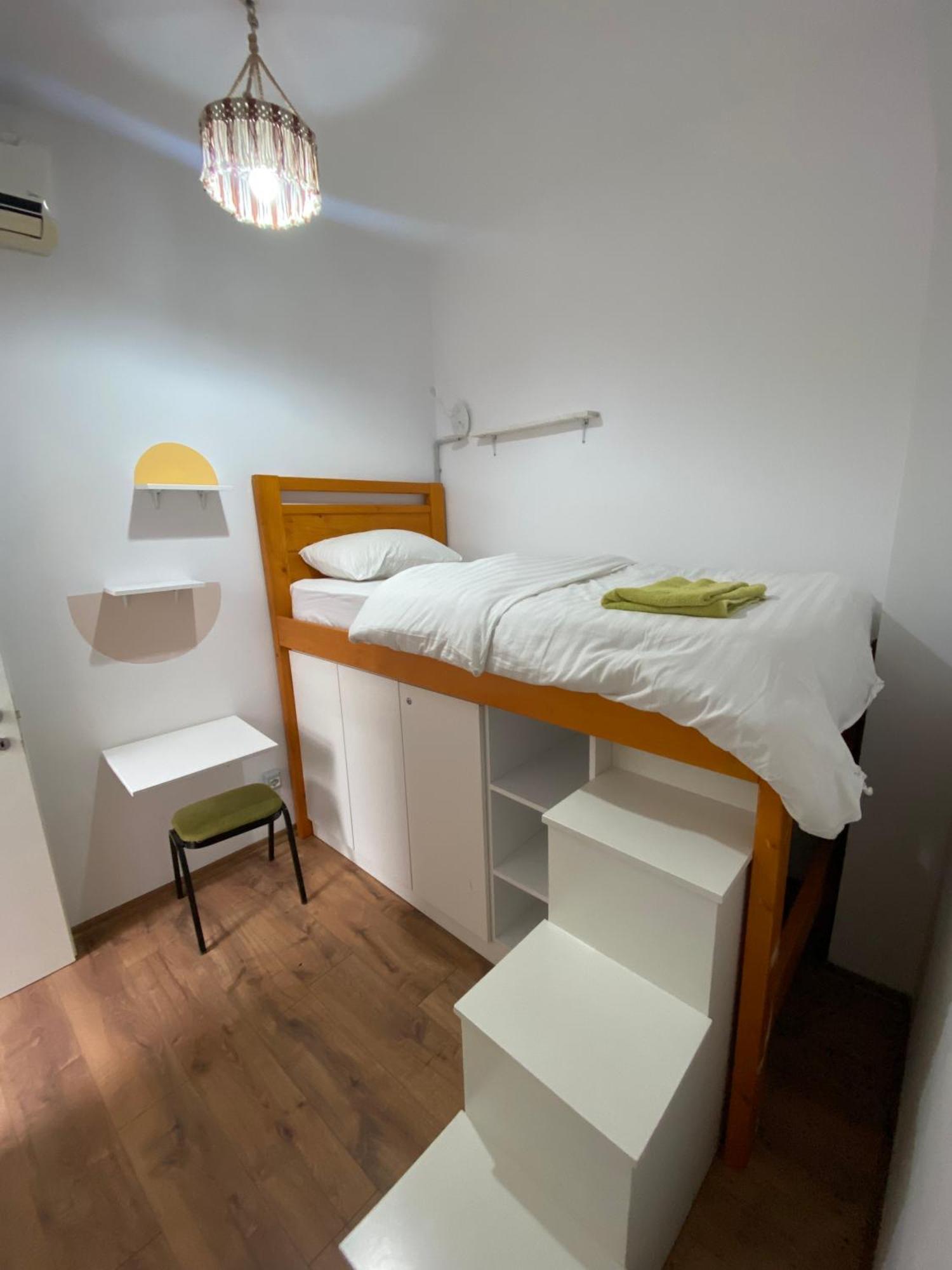 Trip'N'Hostel Chill Zone Τίρανα Εξωτερικό φωτογραφία
