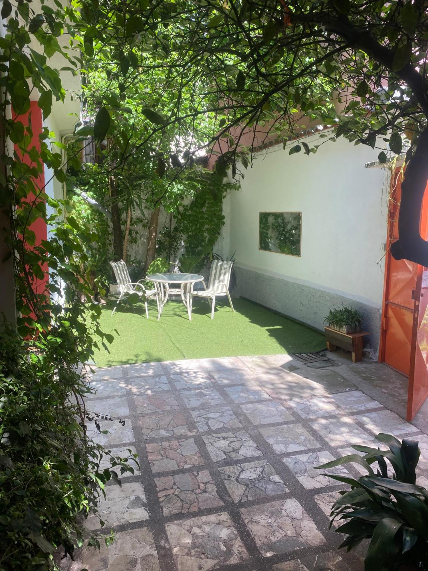 Trip'N'Hostel Chill Zone Τίρανα Εξωτερικό φωτογραφία
